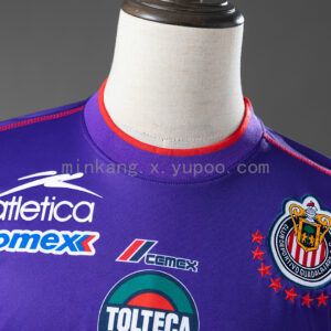 Camiseta Cruz Azul 2002/03 Retro Tercera - detalle escudo