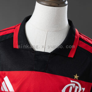 Camiseta Flamengo 2024/25 Local — detalle sponsor