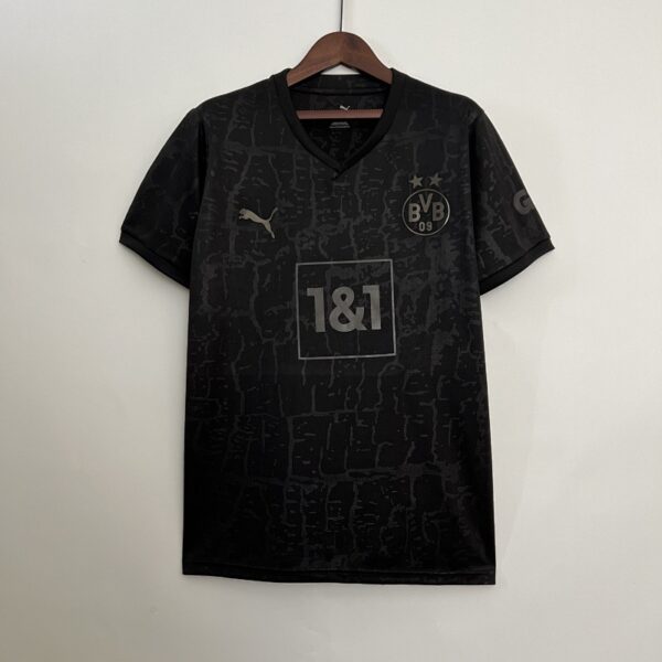 Camiseta Borussia Dortmund Edición Especial Oscura - detalle
