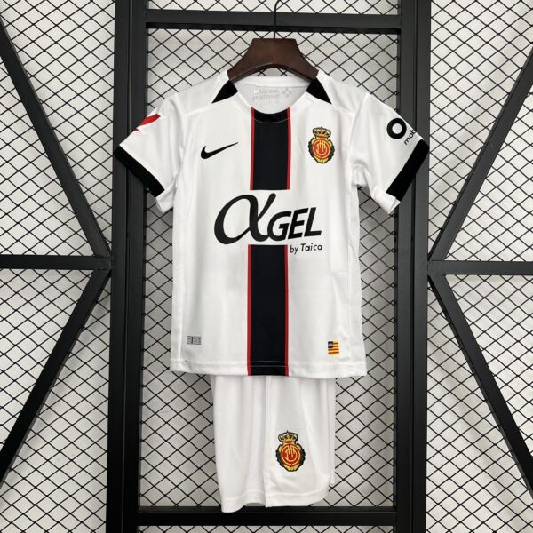 Camiseta RCD Mallorca 2023/24 Visita — detalle