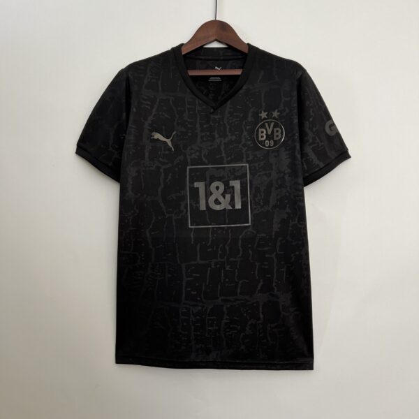 Camiseta Borussia Dortmund Edición Especial Oscura - detalle