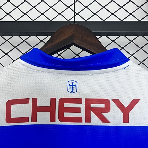 Camiseta Universidad Católica 2024 Local Edición Especial - detalle