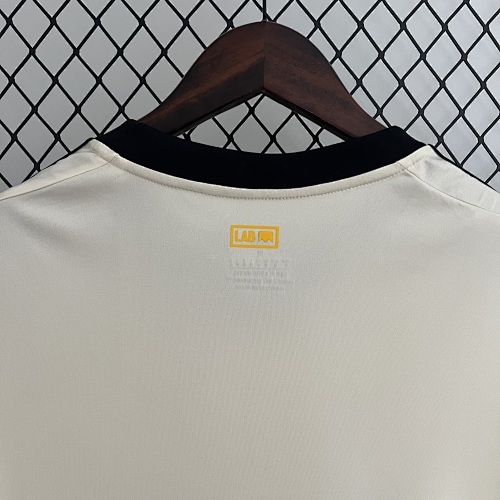 Camiseta Atlético Mineiro 2021 Edición Especial Manto da Massa 113 — detalle