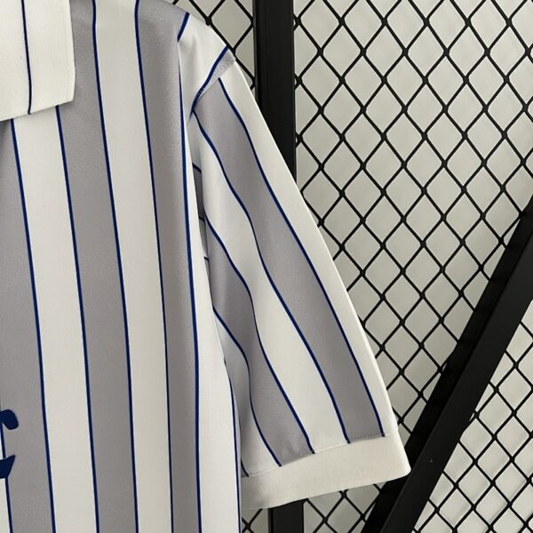 Camiseta Everton 1990 Retro Local - detalle del hombro derecho