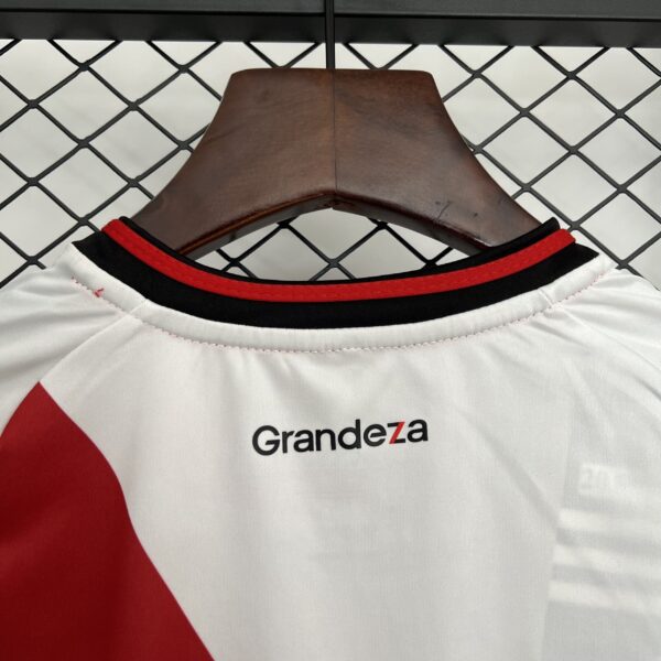 Camiseta River Plate 2024/25 Local - detalle