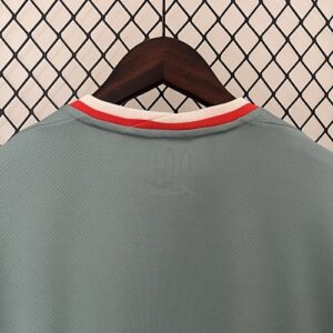 Camiseta Atletico Madrid 2022/23 Visita — corte de la camiseta