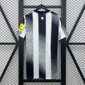 Camiseta Newcastle United 2024/25 Local - detalle