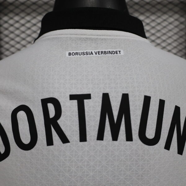 Camiseta Borussia Dortmund 2024/25 Local Versión Jugador - detalle