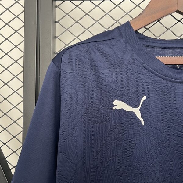 Camiseta Bahia 2024 Entrenamiento — detalle lateral izquierdo