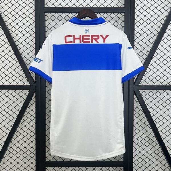 Camiseta Universidad Católica 2024 Local Edición Especial - detalle