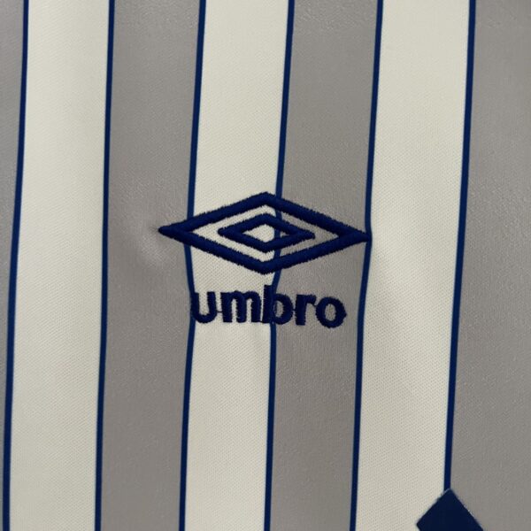 Camiseta Everton 1990 Retro Local - parte frontal inferior