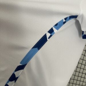 Camiseta Cruzeiro 2024/25 Visita Mujer — en percha