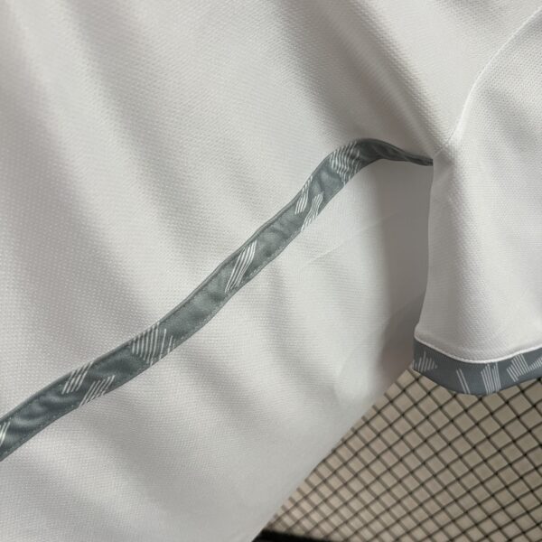 Camiseta Universidad de Chile 2024 Visita - detalle