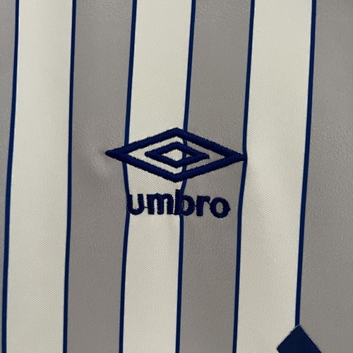 Camiseta Everton 1990 Retro Local - vista parcial del pecho
