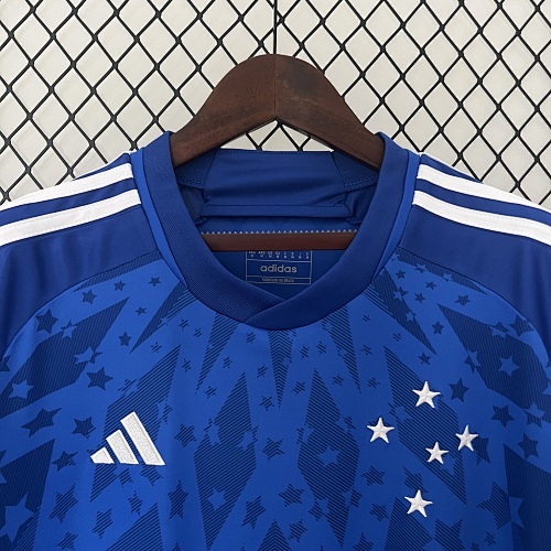 Camiseta Cruzeiro 2024/25 Local — detalle