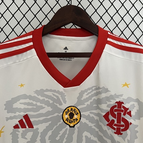 Camiseta Internacional 2023/24 Tercera Edición Especial — detalle
