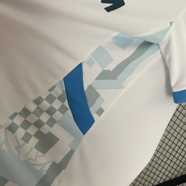 Camiseta Olympique de Marseille 2023/24 Local - detalle