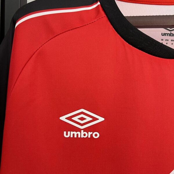Camiseta Rayo Vallecano 2023/24 Visita — detalle escudo