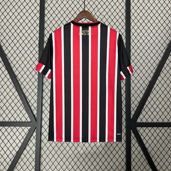 Camiseta Sao Paulo 2024 Visita — detalle auténtico