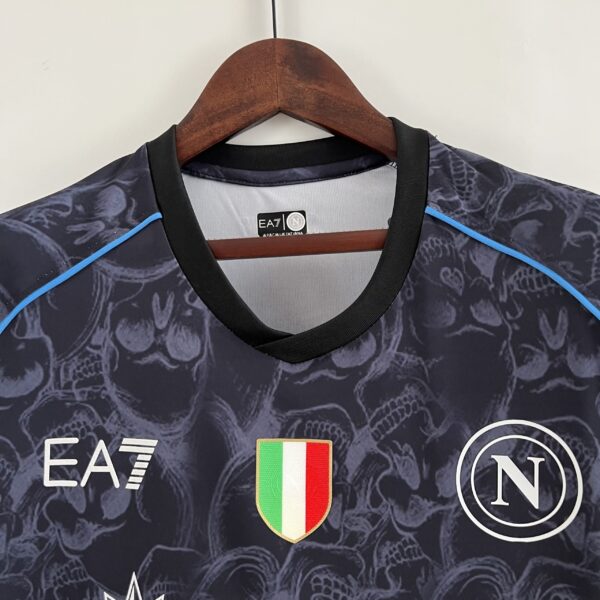 Camiseta Napoli 2023/24 Edición Especial - detalle brillo de la tela