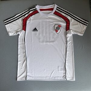 Camiseta River Plate 2017/18 Entrenamiento - detalle escudo