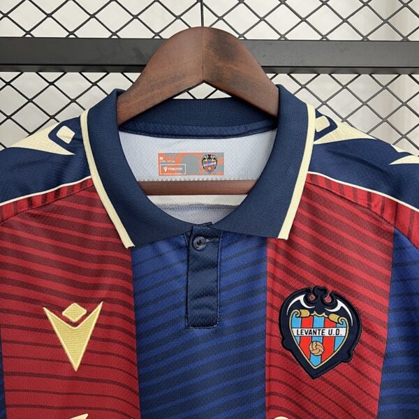 Camiseta Levante UD 2023/24 Local — detalle