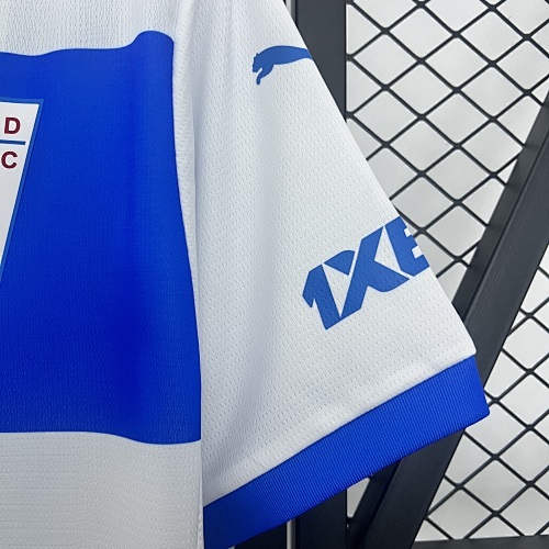 Camiseta Universidad Católica 2024 Local Edición Especial - detalle