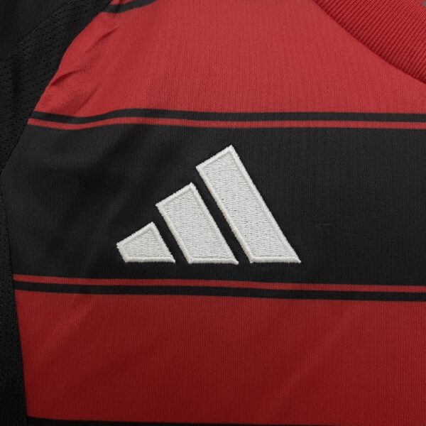 Camiseta Flamengo 2024/25 Local — detalle