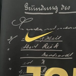 Camiseta Eintracht Frankfurt 2023/24 Edición Especial 1899 - detalle