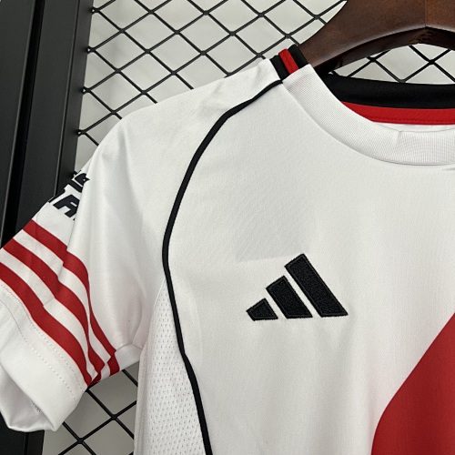 Camiseta River Plate 2024/25 Local - detalle