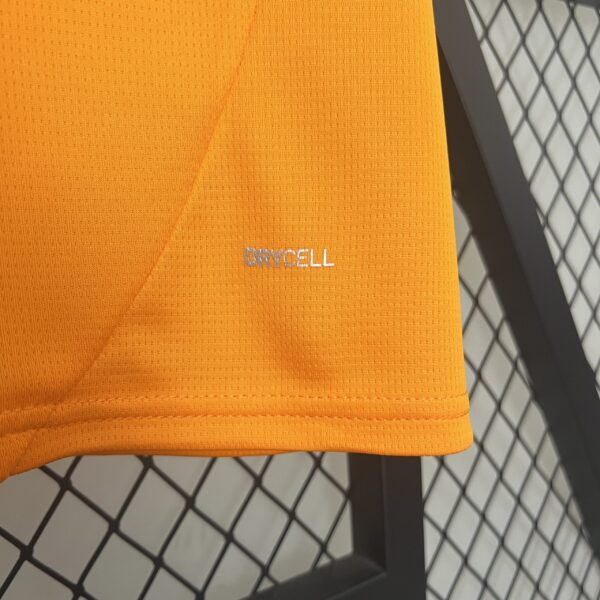 Camiseta Valencia CF 2024/25 Tercera — detalle