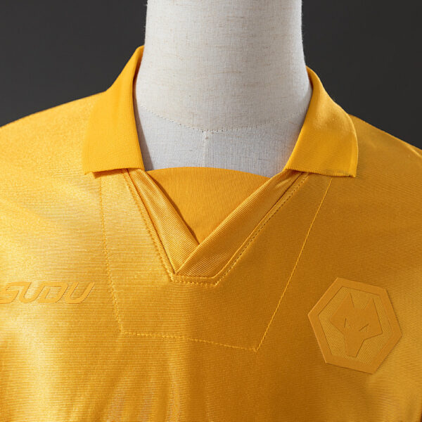 Camiseta Wolverhampton Wanderers 1977 Aniversario Retro - detalle