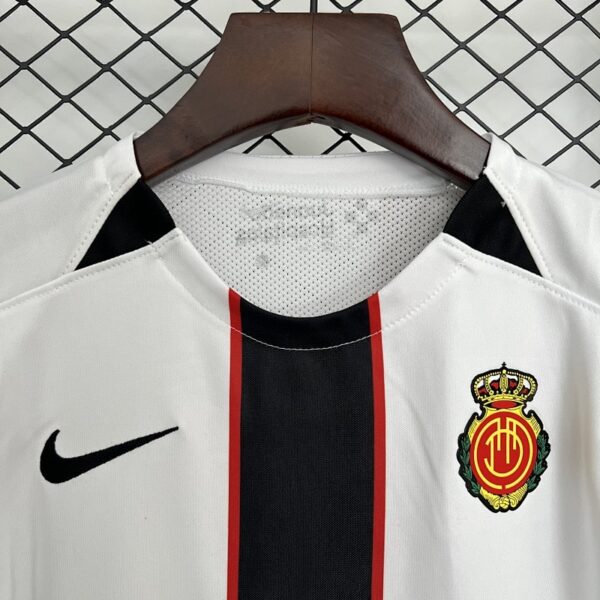 Camiseta RCD Mallorca 2023/24 Visita — detalle