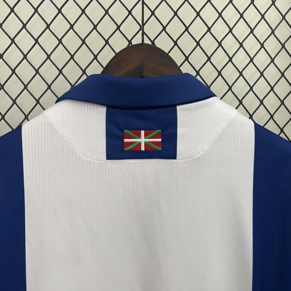 Camiseta Real Sociedad 2023/24 Local — detalle