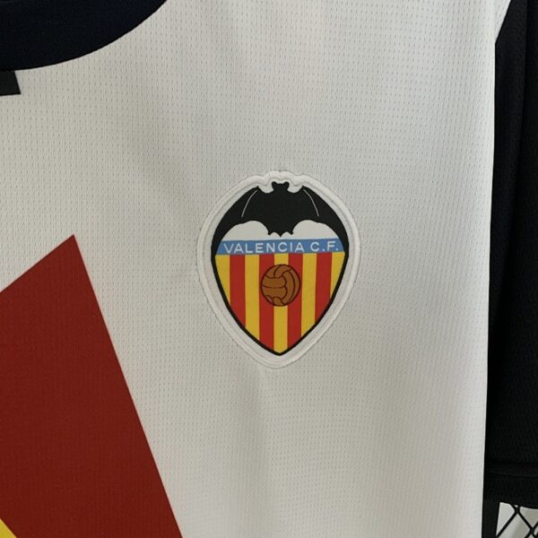Camiseta Valencia C.F. 2023/24 Edición Especial - detalle