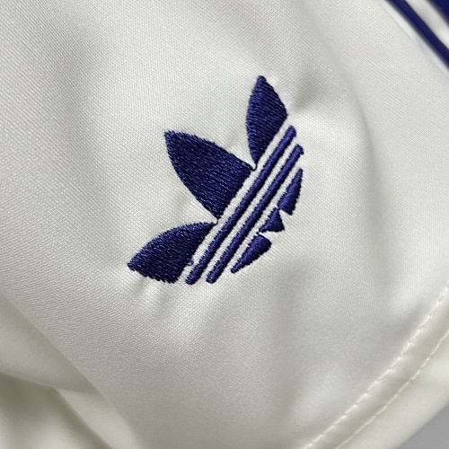 Camiseta Aston Villa 2023/24 Tercera - detalle