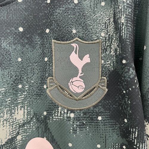 Camiseta Tottenham Hotspur 2023/24 Tercera - detalle