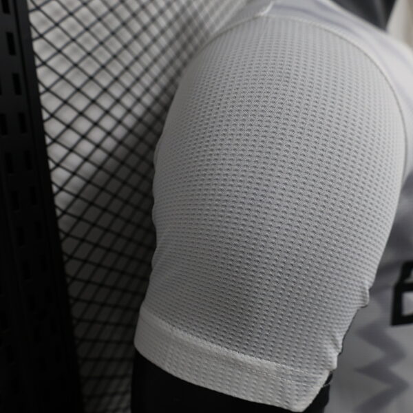 Camiseta Bayer Leverkusen 2023/24 Local Versión Jugador - detalle