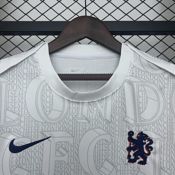 Camiseta Chelsea 2023/24 Entrenamiento - detalle