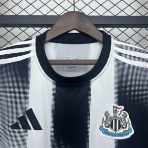 Camiseta Newcastle United 2024/25 Local - detalle