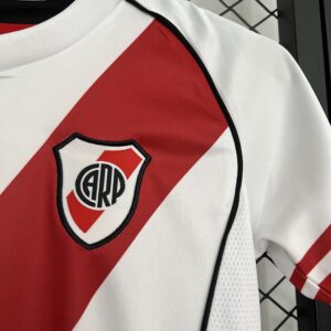 Camiseta River Plate 2024/25 Local - detalle escudo