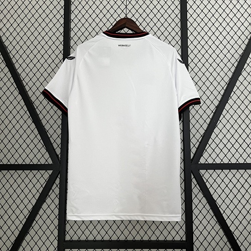 Camiseta Bayer Leverkusen 2023/24 Local - detalle