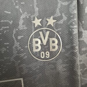 Camiseta Borussia Dortmund Edición Especial Oscura - detalle