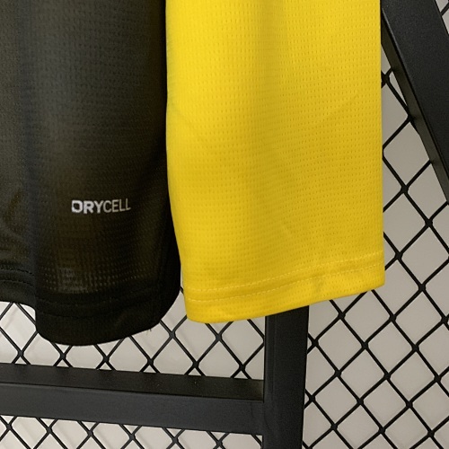Camiseta Borussia Dortmund 2023/24 Local - detalle