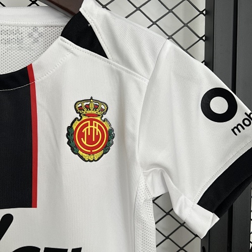 Camiseta RCD Mallorca 2023/24 Visita — vista frontal