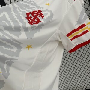 Camiseta Internacional 2023/24 Tercera Edición Especial — detalle