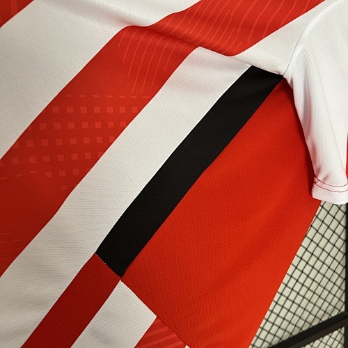 Camiseta Athletic Club 2023/24 Local - detalle escudo