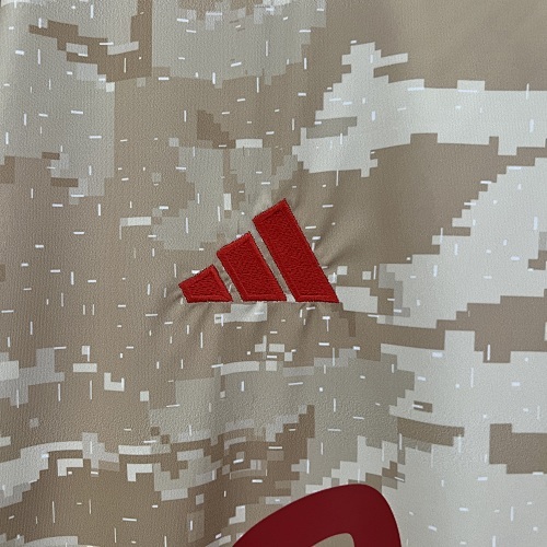 Camiseta Nottingham Forest 2023/24 Entrenamiento - detalle