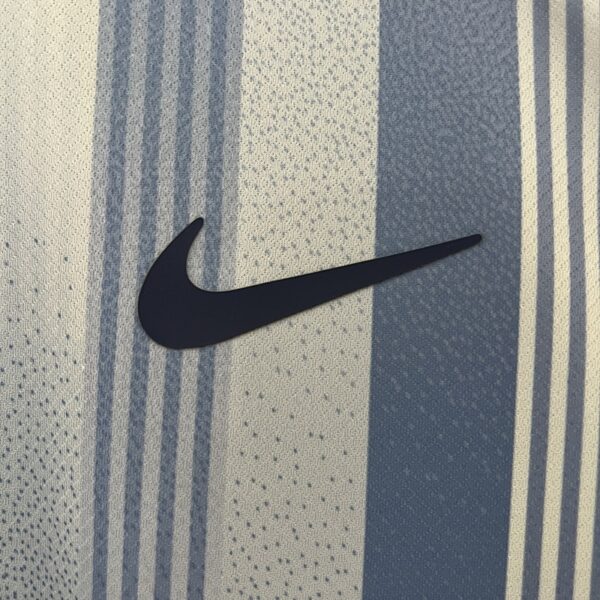 Camiseta Tottenham Hotspur 2023/24 Visita - detalle