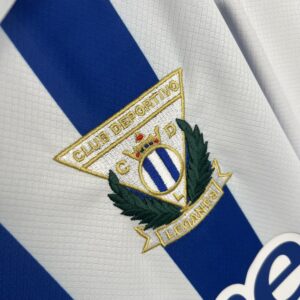 Camiseta CD Leganés 2023/24 Local — detalle